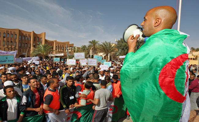 النقابات تهدد