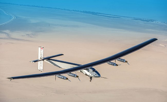 الطائرة Solar Impulse تحلق اليوم فوق الجزائر