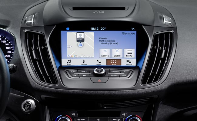 فورد يريد الواجهتين Carplay وAndroid Auto في جميع سياراته لسنة 2017