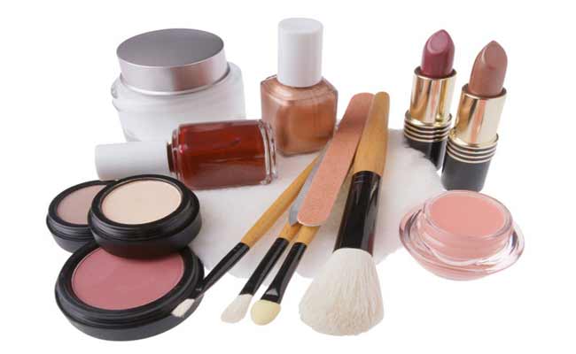 مدة صلاحية مساحيق التجميل
