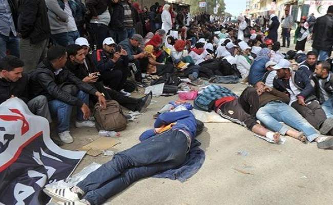 رغم حصولهم على معدل نجاح منخفض المعلمون المتعاقدون يحتجون