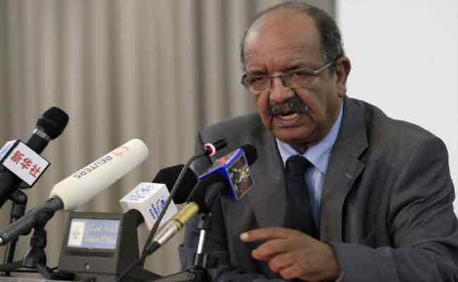 استقبال مساهل من طرف نائب الرئيس الصيني على هامش منتدى التعاون الصيني الإفريقي