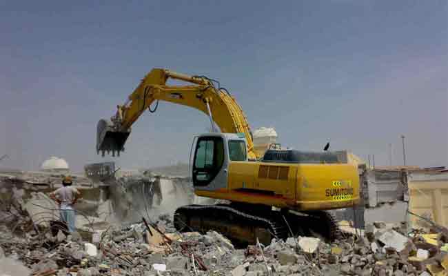 هدم 12 منزلا بفلسطين