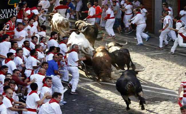 مهرجان الثيران ينطلق ببنبلونة الاسبانية