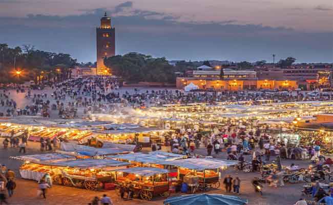 مراكش الحمراء تحتفي بالفن التشكيلي