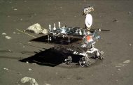 الروبوتRover Yutu   الذي يتواجد على سطح القمر توقف عن العمل