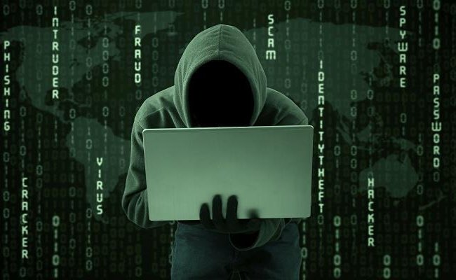 إلقاء القبض على متورط في اختراق موقع قاعدة المعطيات الخاصة بوزارة البريد وتكنولوجيات الإعلام والاتصال