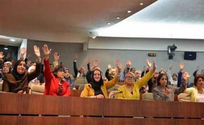 الجزائر تحتل المرتبة ال 29 عالميا على مستوى التمثيل النسوي بالبرلمان
