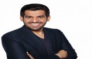 حسين الجسمي يهدي 