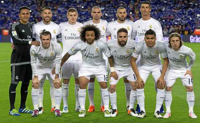 ريال مدريد يتوج بكأس البرنابيو الودية
