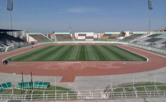 رايفاتش يوافق على استضافة مباريات الخضر بملعب تشاكر