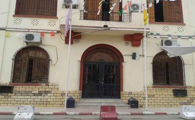 التأخر في انجاز مشاريع بيداغوجية يدخل بلدية سي مصطفى النفق