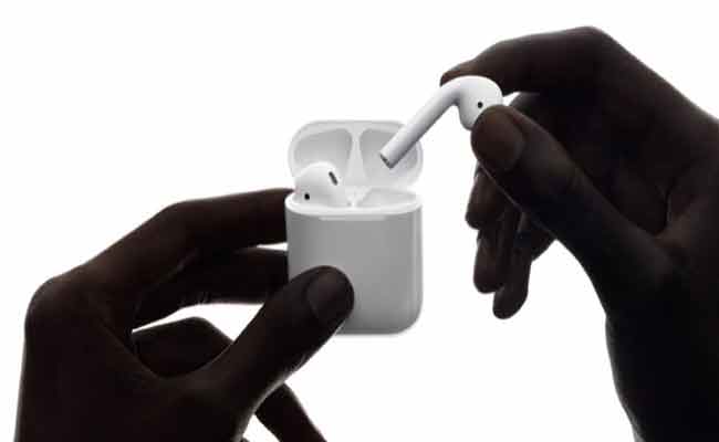 سماعات Airpods متوافقة مع جميع الأجهزة ويمكن شراء كل عنصر على حدى