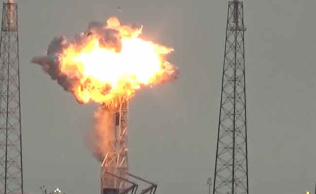 Space X تطلب مساعدة الجمهور لحل قضية انفجار صاروخها