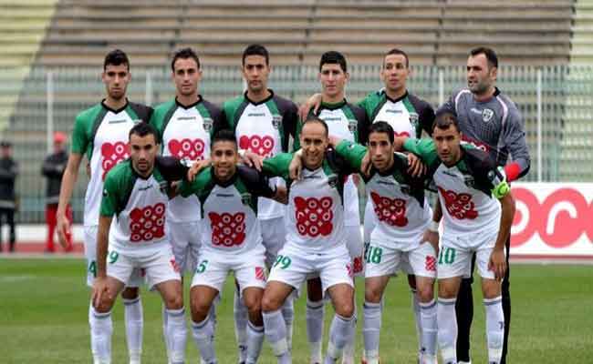 طاقم إيفواري لقيادة مباراة بجاية امام الفتح الرباطي