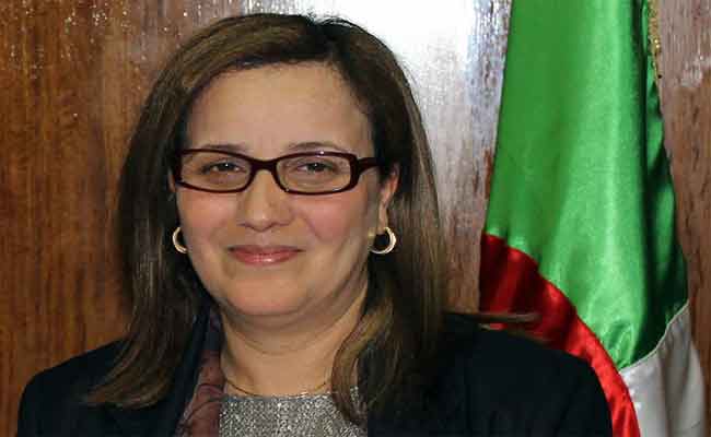 وزيرة التضامن الوطني و الأسرة و قضايا المرأة تعلن عن فتح مركز موجه للأطفال المصابين بالتوحد بأم البواقي