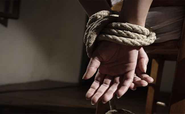 مصالح الدرك الوطني بتيبازة تقوم بتحرير فتاة مختطفة و توقف المختطفين التسعة