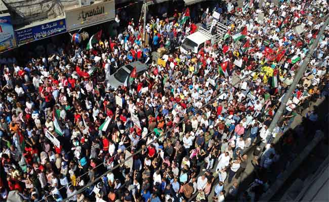 الأردنيون يتظاهرون في الشارع ضد اتفاق الغاز مع إسرائيل