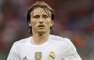 لوكا مودريتش يقرر الاعتزال في ريال مدريد