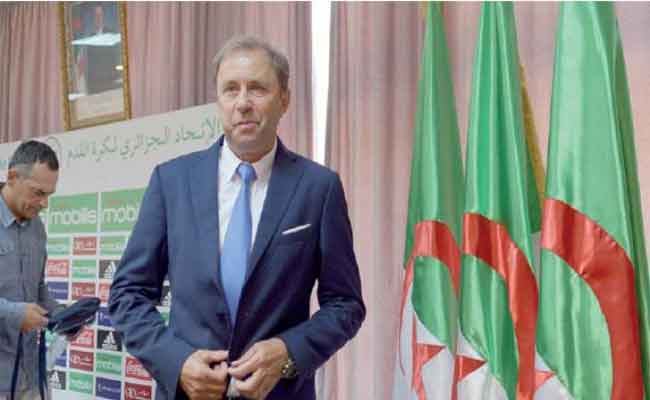 رايفاتش في فرنسا لمتابعة مستوى المحترفين