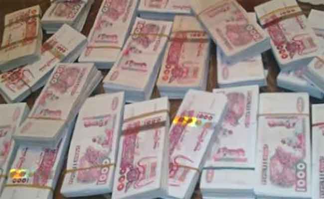 الهاتف النقال يفك لغز عملية سرقة 820 مليون سنتيم و مجوهرات بالمحمدية