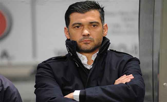 مدرب برتغالي شهير مرشح لتدريب الخضر