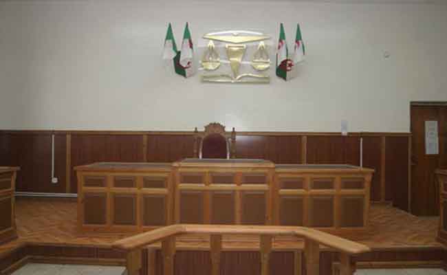 محكمة الجنح بقالمة تنطق عقوبات حبسية و غرامات مالية في حق رئيس مجلس بلدي و صاحبي مقاولتين