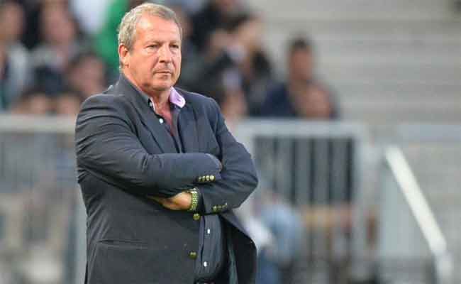 الفرنسي كوربيس مرشح لتدريب الخضر