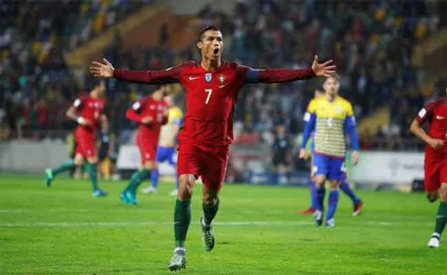 رونالدو أفضل مهاجم في عام 2016