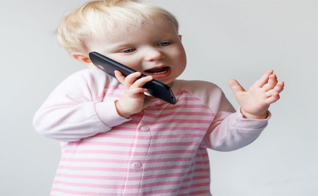 تأخر النطق عند الأطفال