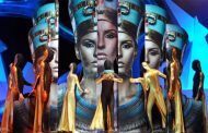 نجوم يلمعون تحت سماء القاهرة في  حفل افتتاح مهرجان القاهرة السينمائي الدولي 38