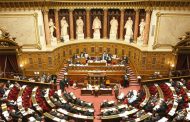 البرلمان الفرنسي يقدم مشروع قانون جديد يعترف بمسؤولية فرنسا بارتكاب مجازر جماعية في حق الحركى بعد الاستقلال