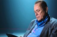 إعلامي مصري شهير: محمود عبد العزيز مات نتيجة 