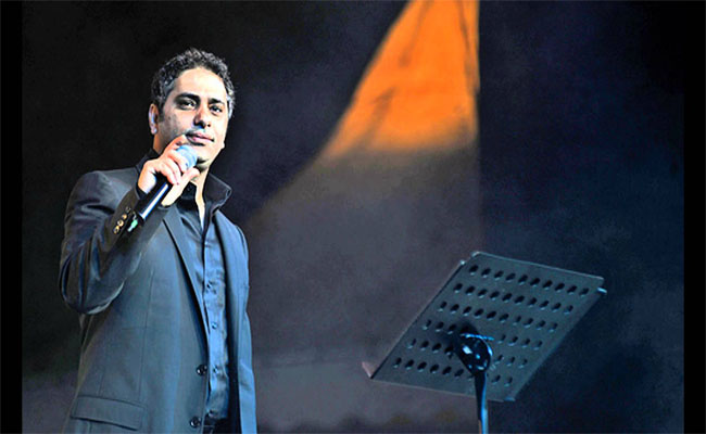 محمد شاكر يسير على درب والده المعتزل فضل شاكر و يحترف الغناء