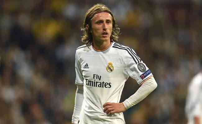 الماركا : مودريتش يعود لإنقاذ مدريد