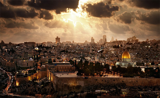 أوقاف الأردن وفلسطين: الآذان سيرفع رغم رفض إسرائيل