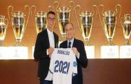 ريال مدريد يجدد عقد رونالدو إلى عام 2021