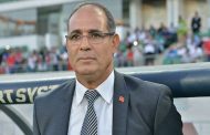 الزاكي يرفع معنويات لاعبيه قبل مباراة الكأس