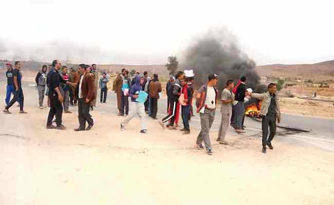 ما وقع في عين الصفراء ما هو إلا نقطة في بحر ما سيقع ان لم تحققوا العيش الكريم للمواطن البسيط
