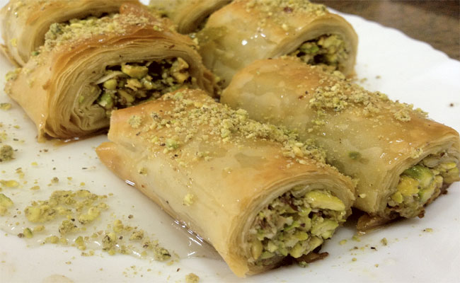 البقلاوة بالفستق