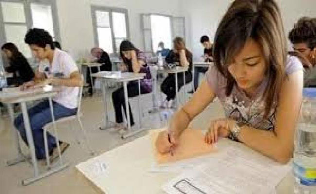 بن غبريت تؤكد أن بكالوريا 2017 ستكون في 4 أيام و ليس 3