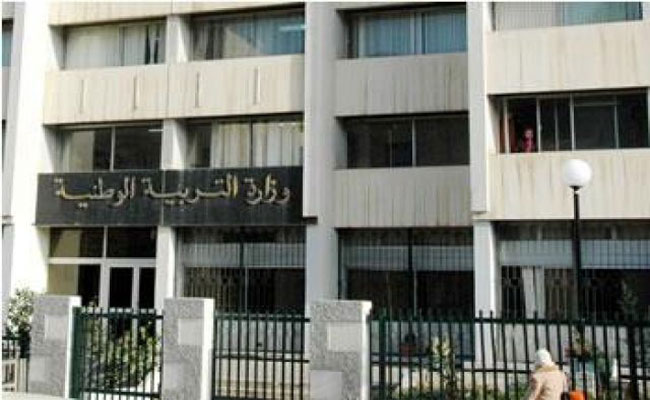 تباين الأراء و المواقف بين الشركاء الاجتماعيين حول قرار تمديد العطلة الشتوية إلى 18 يوما