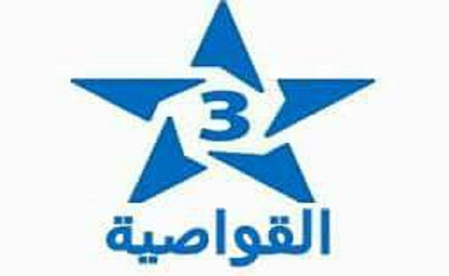 على هواء مباشرة مذيع الرياضية يد بدر هاري من فولاذ فنكسرت يد المقاتل العالمي في حادث غريبة