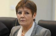 بن غبريت تؤكد أن محاربة العنف في المحيط المدرسي من أولويات وزارتها