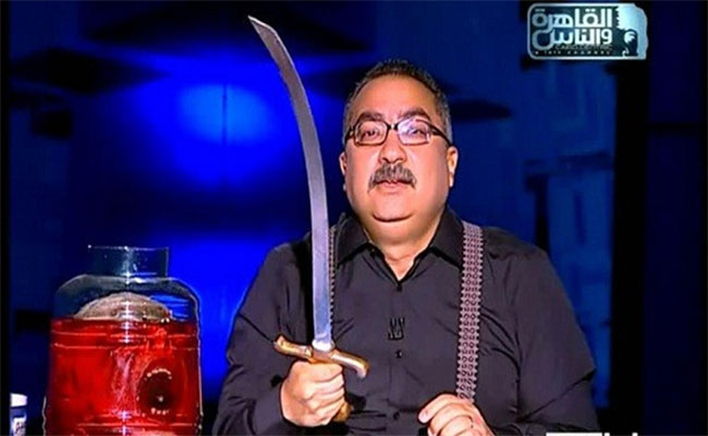 إبراهيم عيسى يعود لمهاجمة نظام السيسي على
