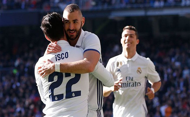 ريال مدريد يسحق غرناطة بخماسية مدوية