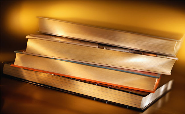 “العشيقة” تتصدر قائمة نيويورك تايمز للكتب الأكثر مبيعا