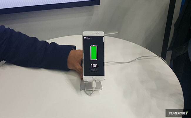 سوبر mCharge : النظام الجديد والأسرع لشحن بطاريات الهواتف الذكية