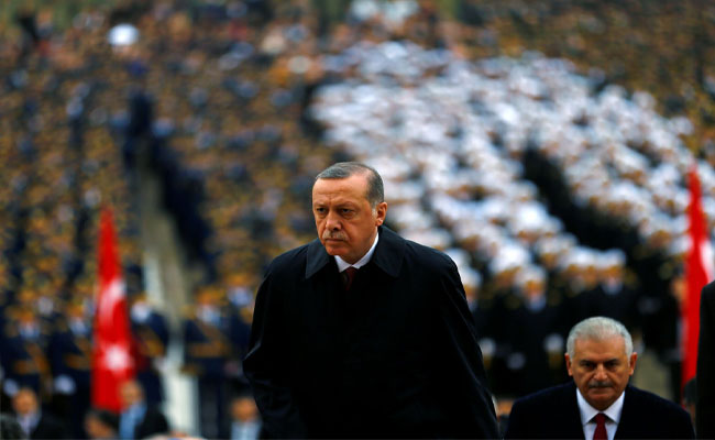 أردوغان يشيد بـ