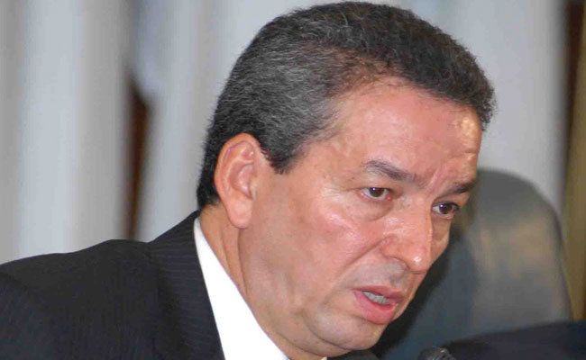 بن يونس يصرح أن عهد الاتكال على الدولة يجب أن ينته، و يدعو الجزائريين أن يشمروا على سواعدهم!!!